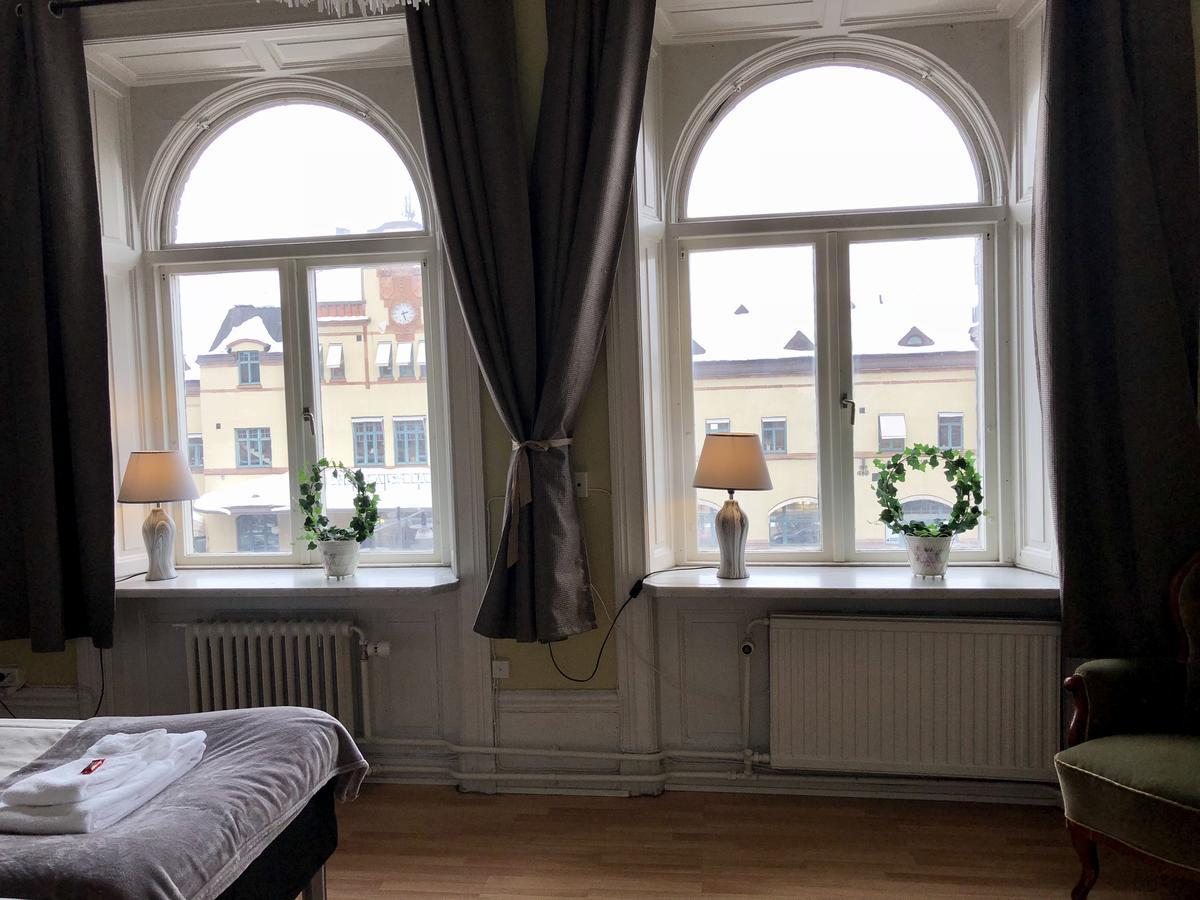 Jaernvaegshotellet Gävle Zewnętrze zdjęcie